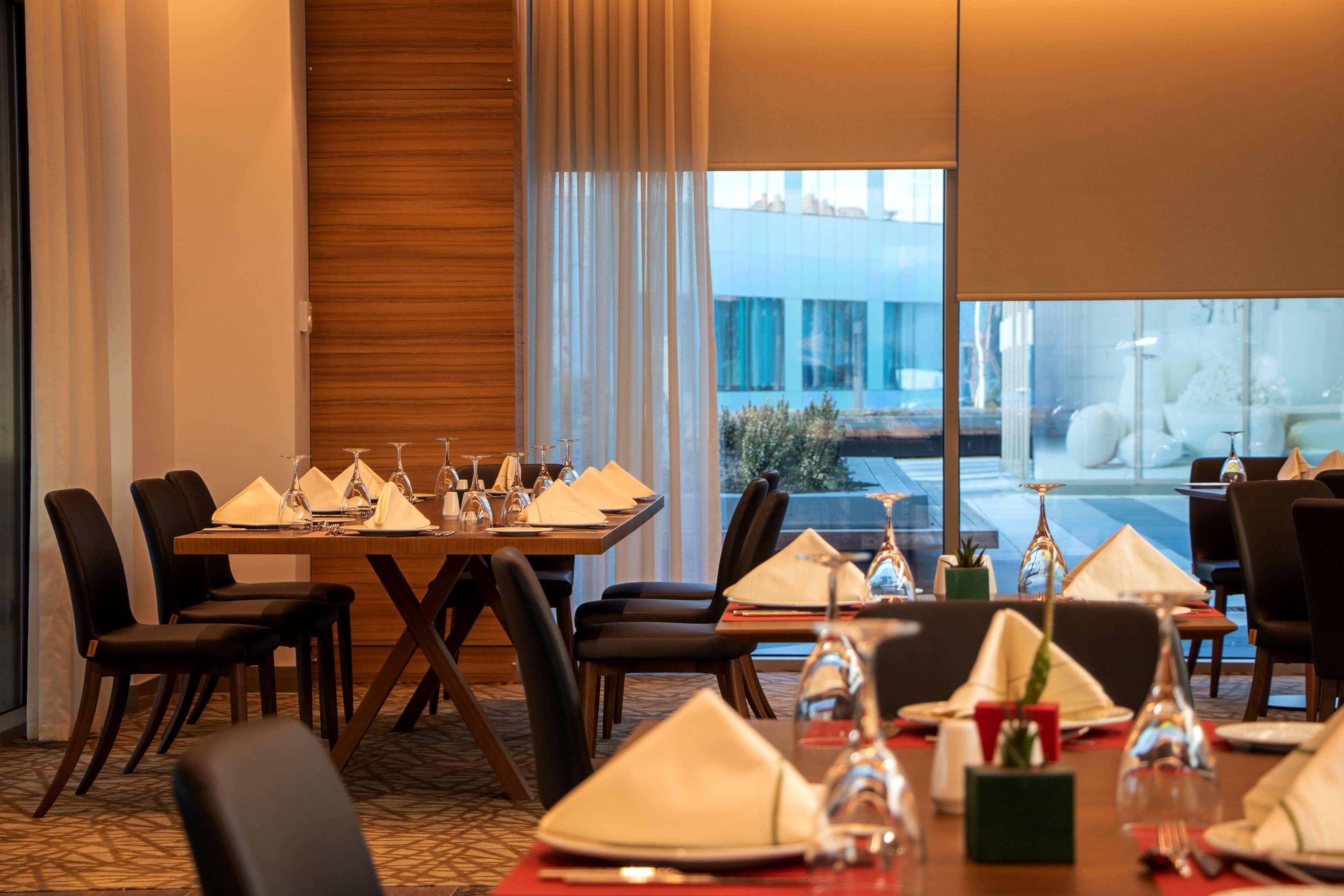 Doubletree By Hilton Ankara Incek Hotel Eksteriør billede